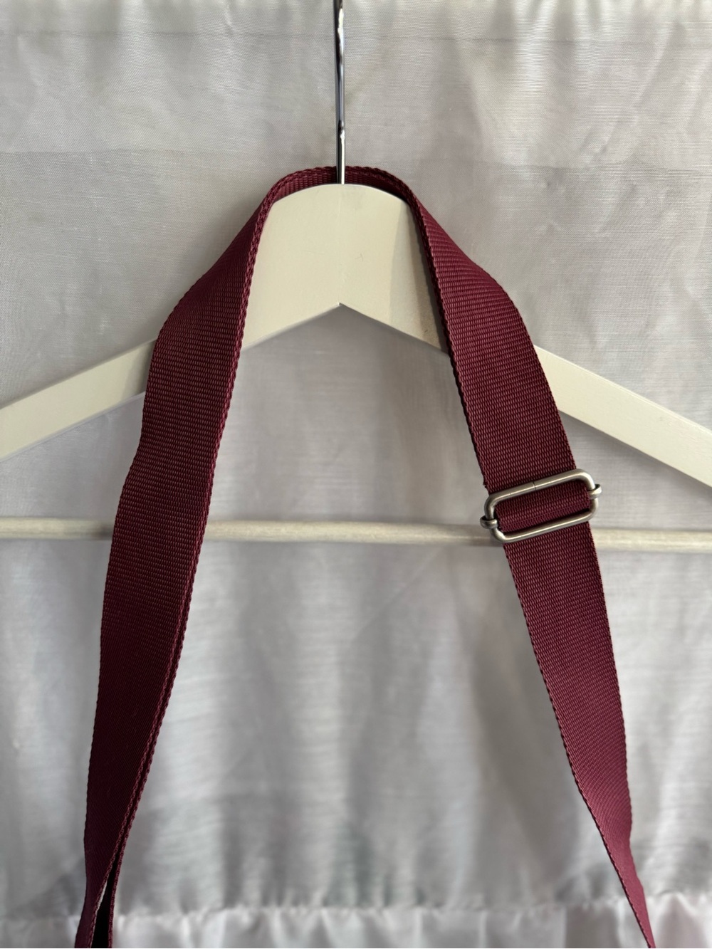Baggallini Multi-Pocket Crossbody Bag - Picture 11 of 11